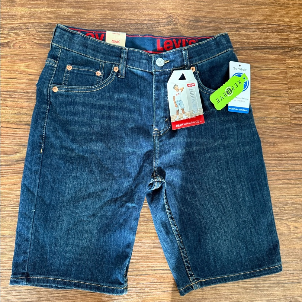 Levi’s Boys Slim Short 16 Regular W28 NWT